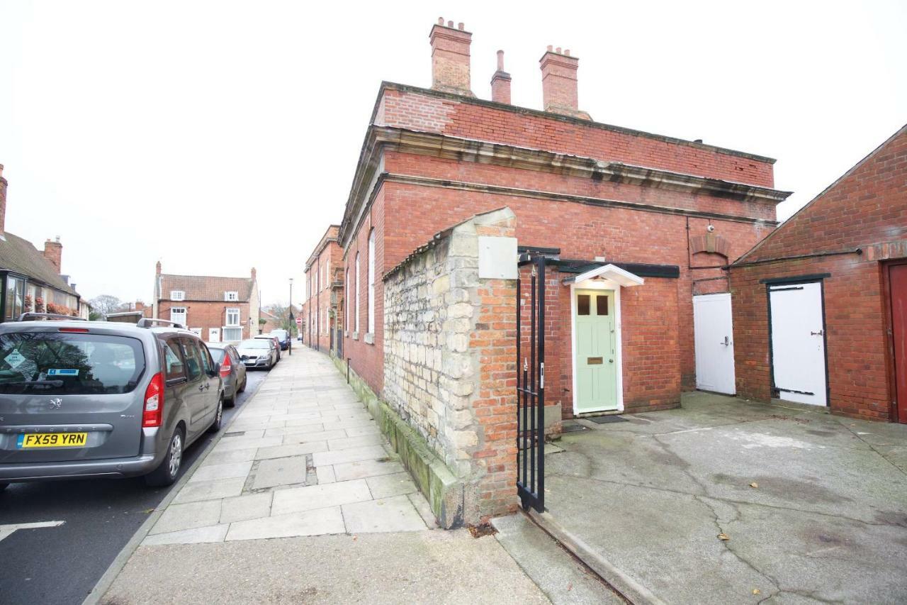 West Wing D'Isney Place. Lincoln Extérieur photo