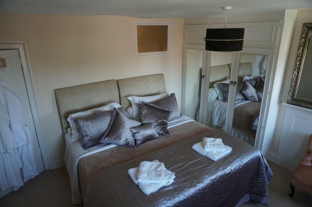 West Wing D'Isney Place. Lincoln Extérieur photo